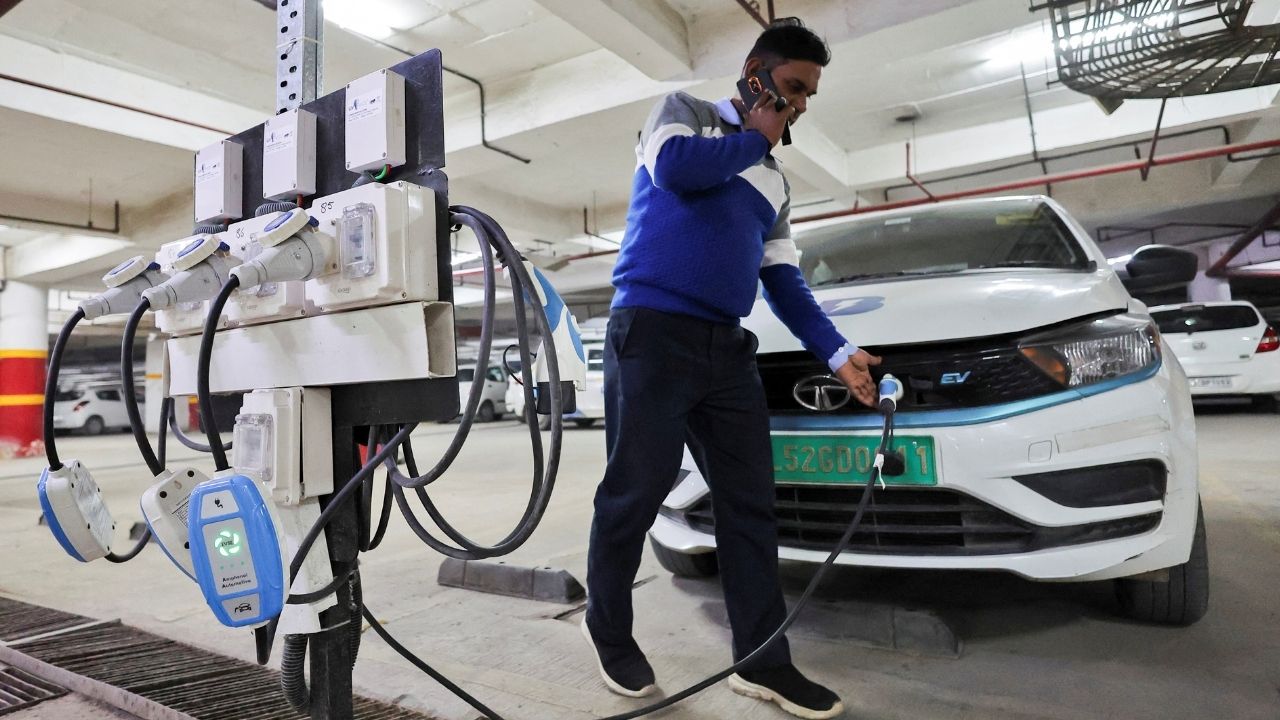 India Could Hit 22 Million EV Sales by 2035 as Penetration Crosses 50 Percent, But Raw Materials Will Decide the Outcome: KPMG